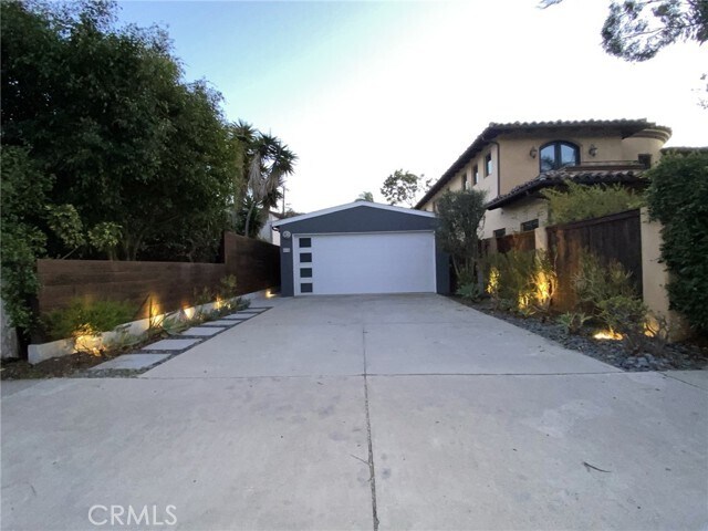 Foto del edificio - 656 Rosecrans Ave