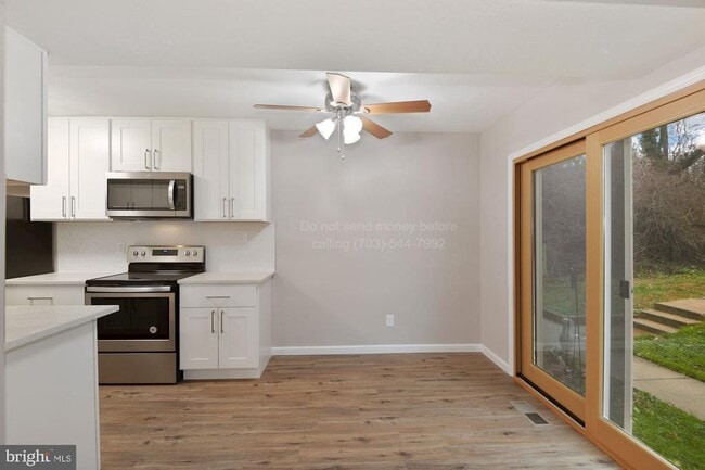 Building Photo - 90 Ridgelawn Rd