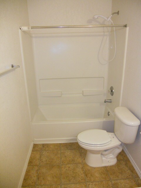 Building Photo - 9219 Hanover Cove