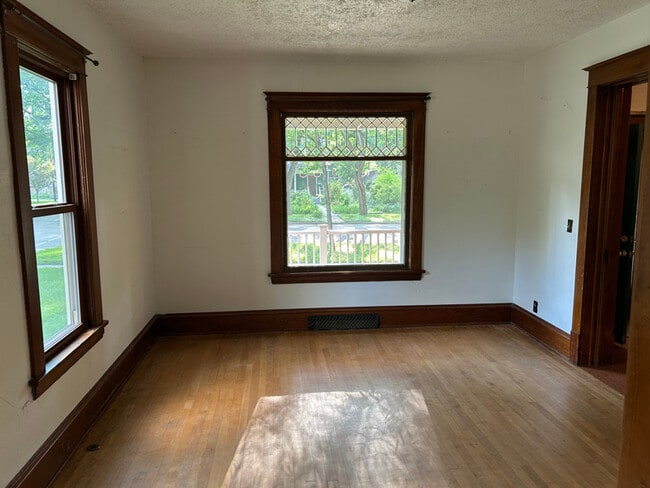 Foto del edificio - 624 5th St S