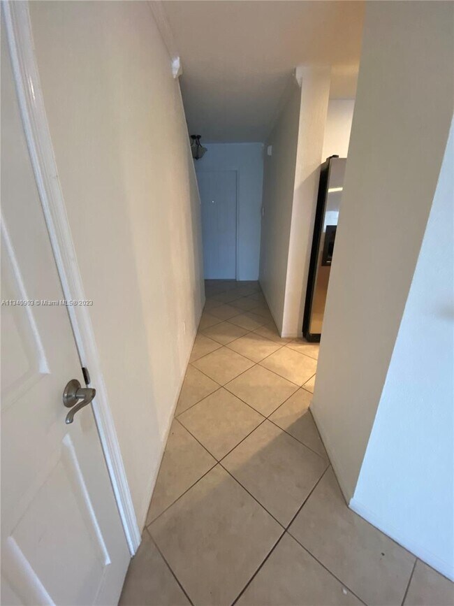 Foto del edificio - 8984 Chambers St