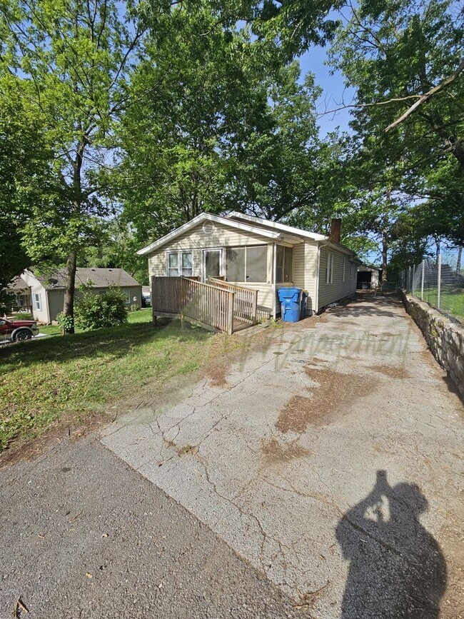 Building Photo - READY TO CALL HOME!!!