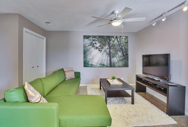 Primary Photo - 3436 Willowrun Dr