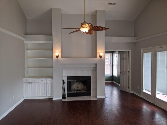 Photo - 3 Hertford Pl Townhome