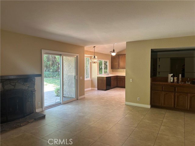 Foto del edificio - 20639 Círculo Loma