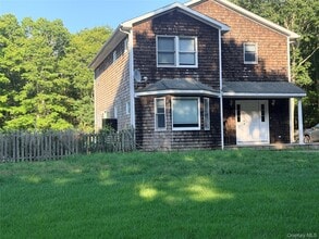 Building Photo - 484 N Magee St