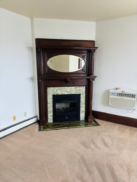 Sala de estar - 1700 - 1702 N Farwell Ave
