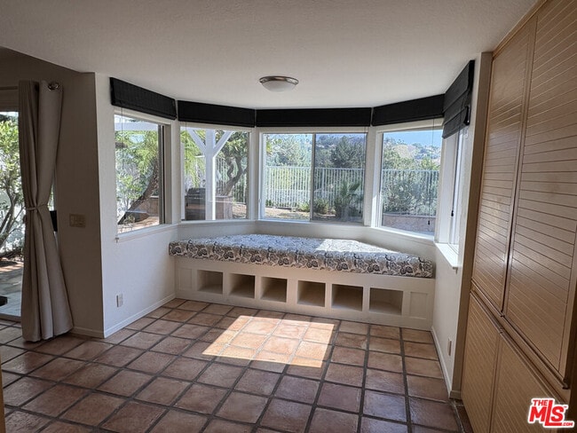 Building Photo - 24715 Cll Largo