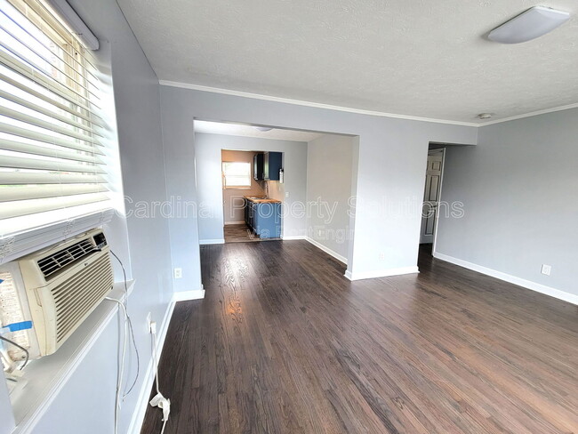 Building Photo - 1808 Crest Hill Ave