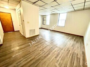Building Photo - 313 N 12th St