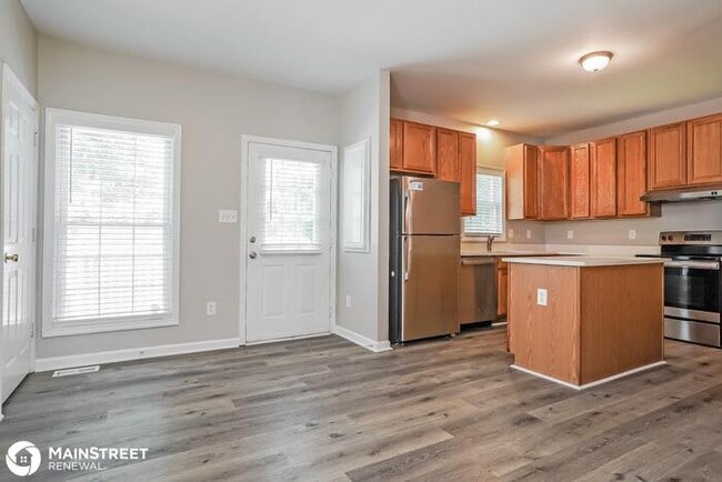Building Photo - 728 Cook Rd, Durham, NC 27713