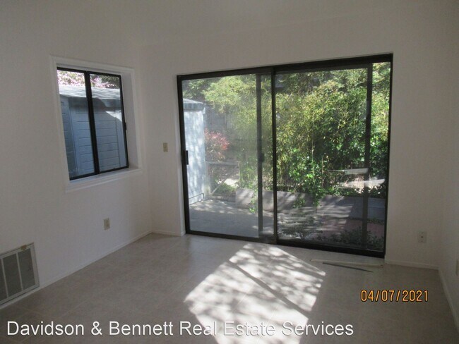 Building Photo - 1 br, 1 bath House - 55 Village Parkway