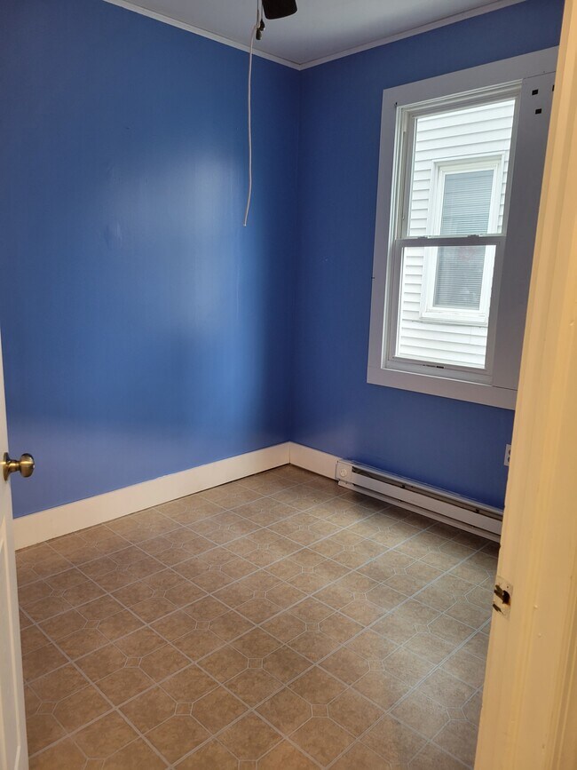 Bedroom - 47 E Parker St