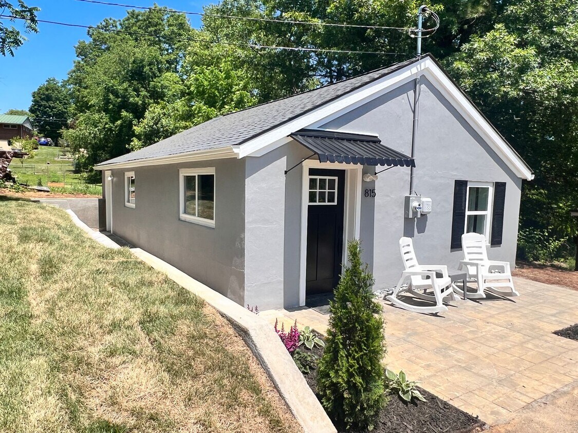 Primary Photo - Christiansburg, 2 BR / 1 BA, Available for...