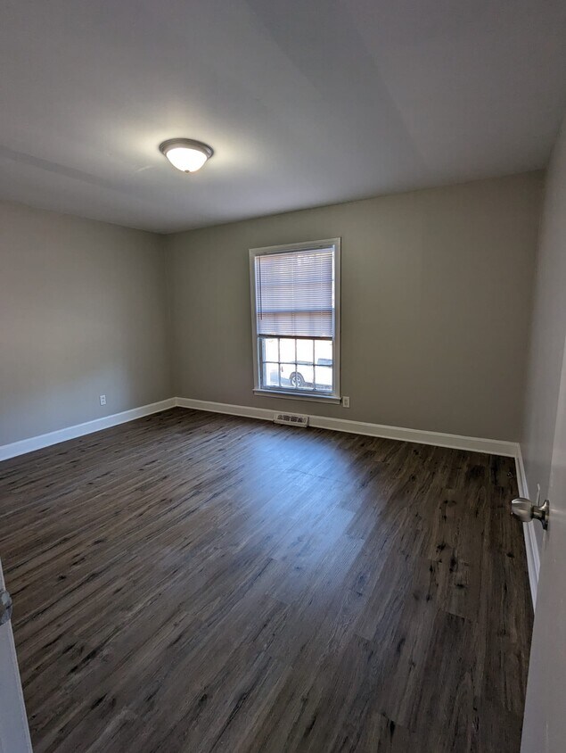 Foto del edificio - 6832 Woodstream Dr