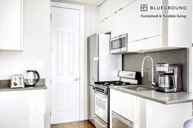 Foto del edificio - 214 E 25th St