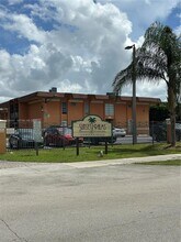 Building Photo - 9487 SW 76th St