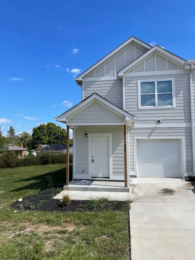 Building Photo - 380 Armstrong St