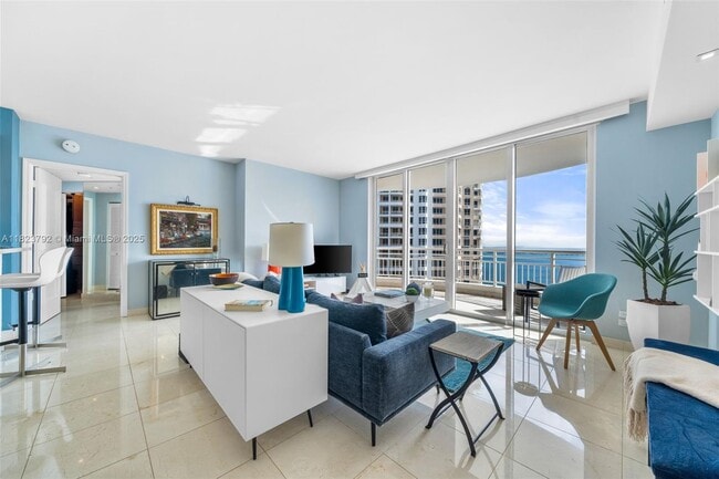 Building Photo - 848 Brickell Key Dr