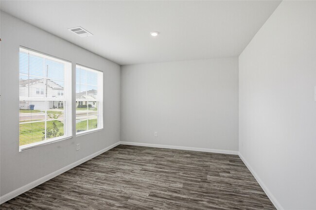 Foto del edificio - 103 Rd 51028