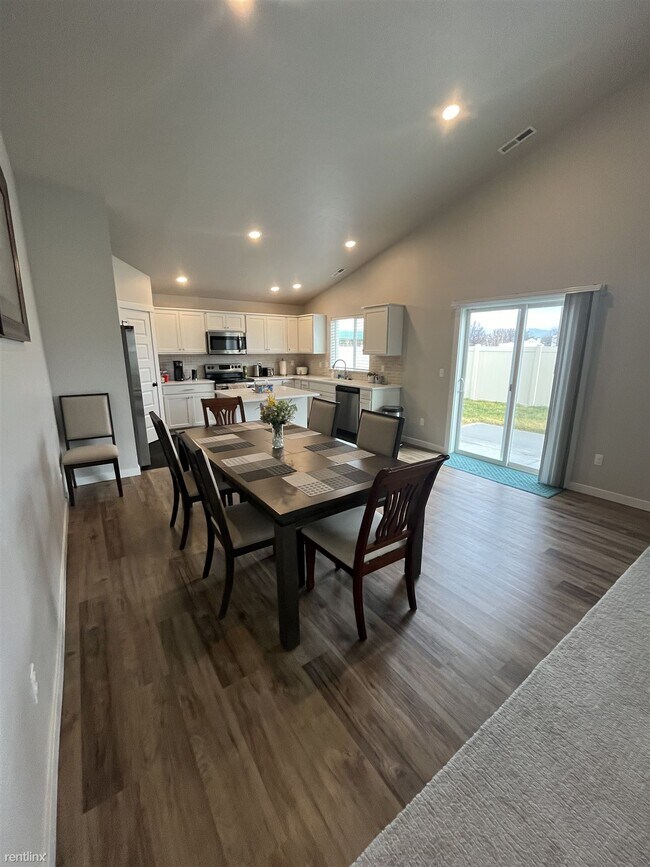 Foto del edificio - 4 br, 2 bath House - 3900 North Chelmsford...