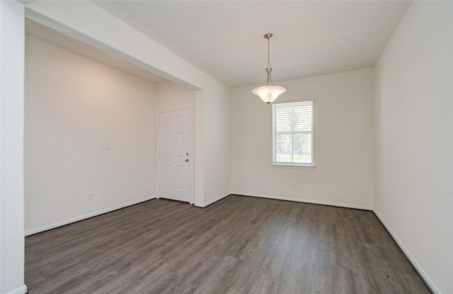 Foto del edificio - 8414 Beacon Bay Cir