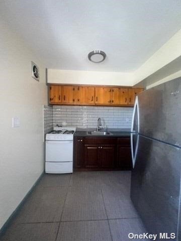 Foto del edificio - 90-02-90133 133rd Ave
