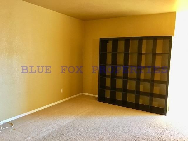 Building Photo - 2 bedroom condo located in Las Colinas