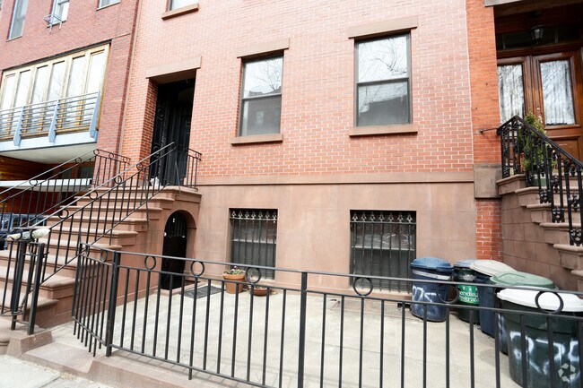 Building Photo - 275 Sackett St