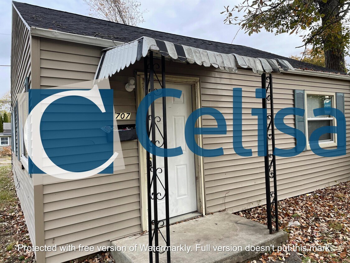 Foto principal - 2707 Evans St