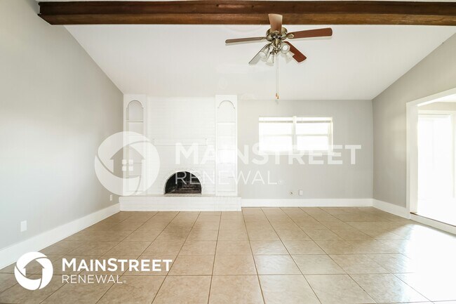 Foto del edificio - 3005 N Downing Ave
