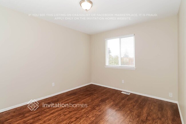 Foto del edificio - 8930 180th St Ct E