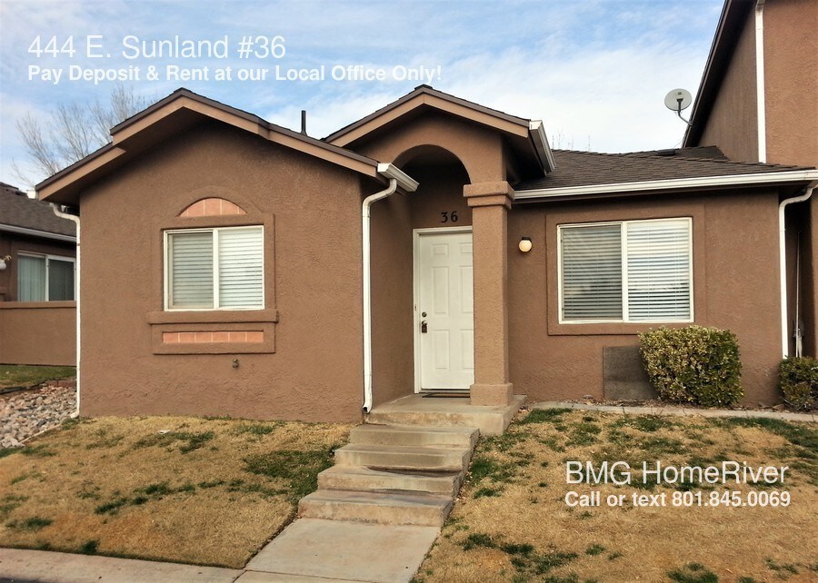 Primary Photo - 444 Sunland Dr