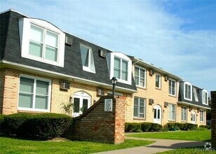 Building Photo - 167 Peppertree Dr