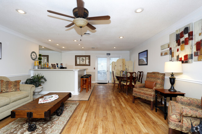 Interior Photo - The Landing Townhomes