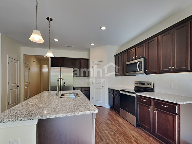 Foto del edificio - 816 Mary Beth Ct