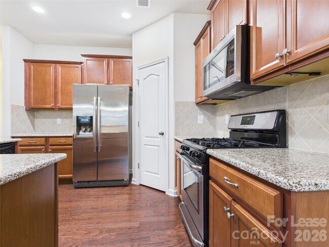 Foto del edificio - 6005 Sweetbay Ln