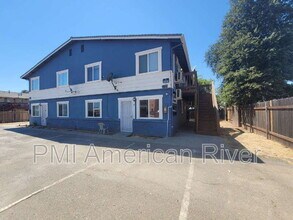 Building Photo - 3729 Balsam St