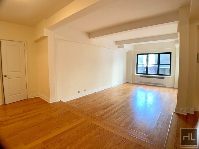 Building Photo - EAST 56 STREET