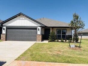 Building Photo - 18221 Austin Ct