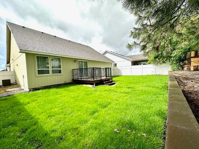 Building Photo - 803 E Silver Pine Rd