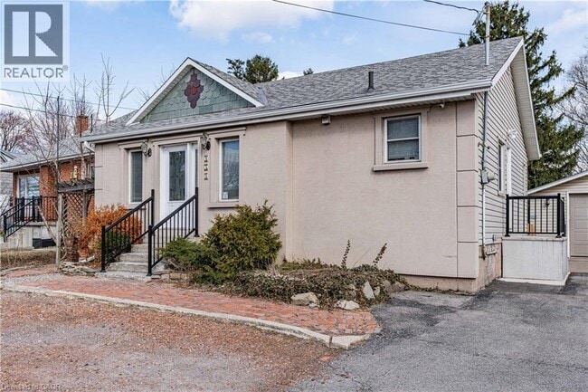 Building Photo - 439 Upper Gage Ave