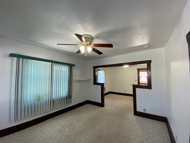 Foto del edificio - Fenced in back yard, 2 bed, 2 ba. Must see!!