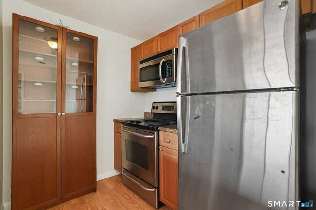 Foto del edificio - 300 Broad St