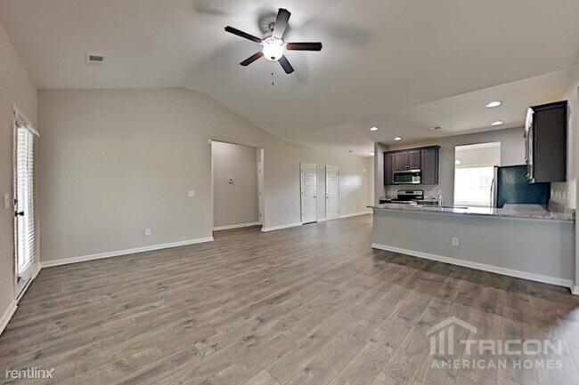 Foto del edificio - 835 Ellyson Dr