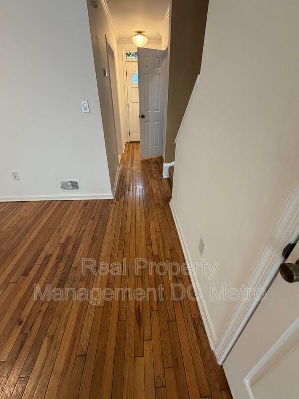 Building Photo - 1406 Carrollsburg Pl SW