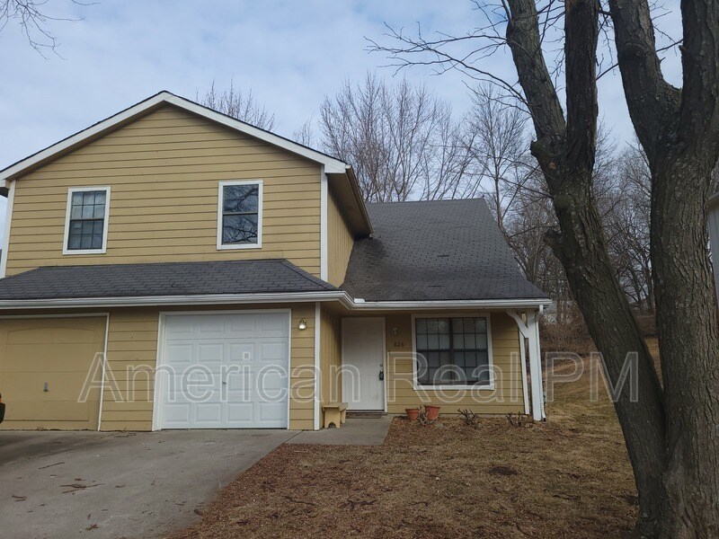 828 Dains Ct, Liberty, MO 64068 House Rental in Liberty, MO