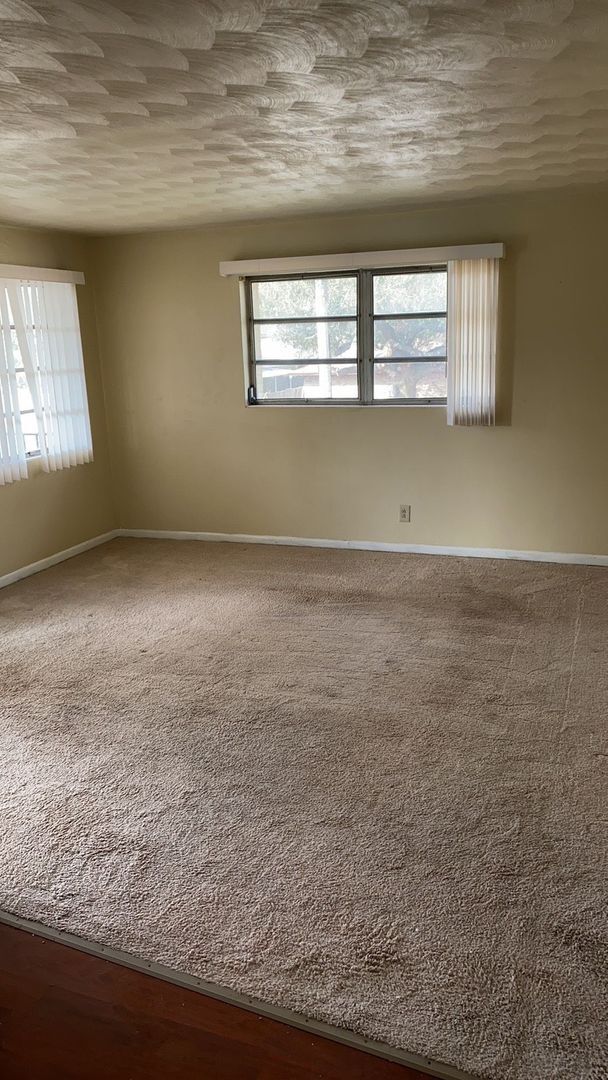 Building Photo - 1/1 in Arlington near JU! No App Fee!