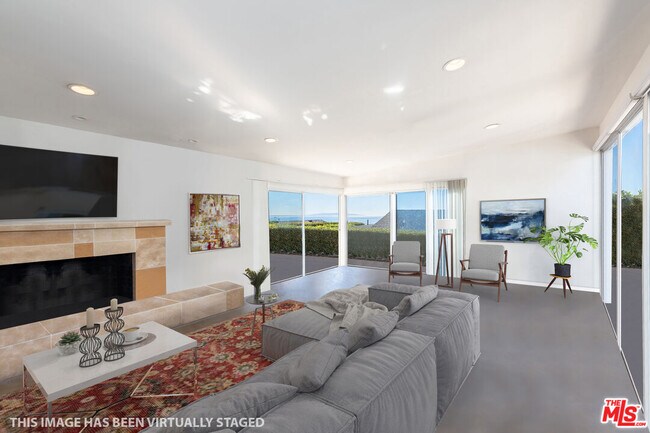 Foto del edificio - 3702 Castlerock Rd
