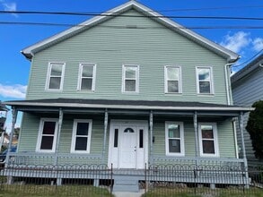 Building Photo - 327 E Locust St